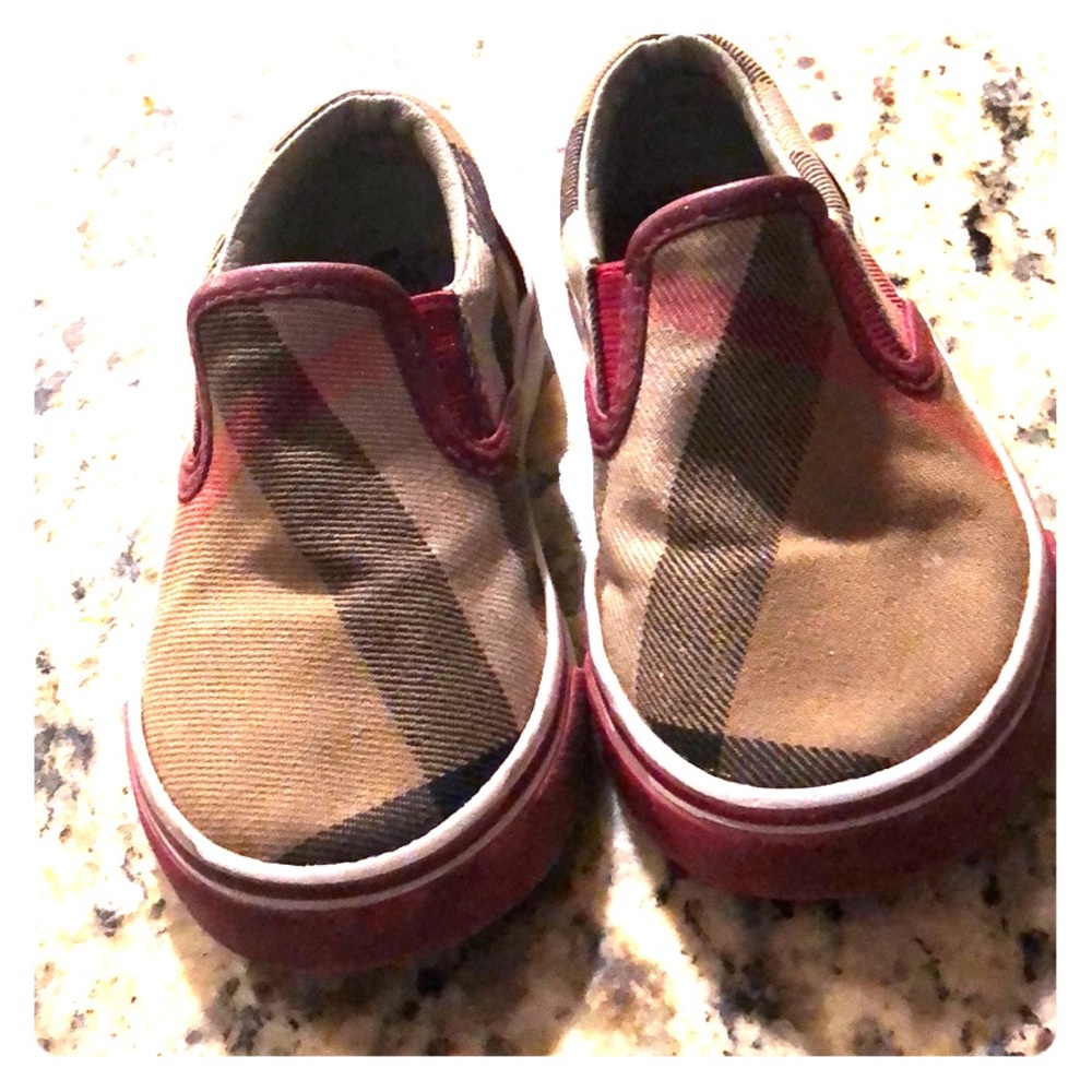 Burberry toddler shoes
